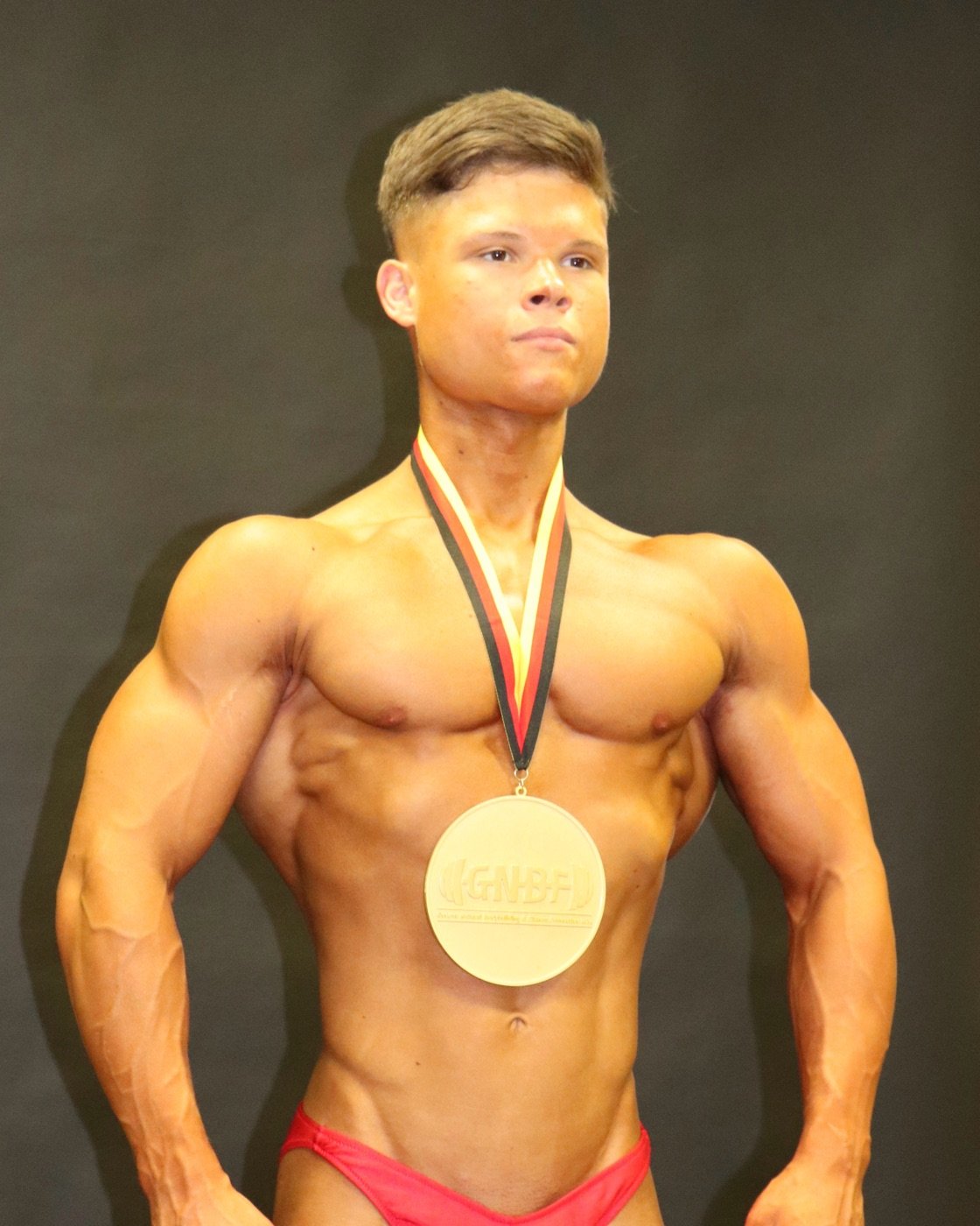 Valentin Semler als 17-Jähriger mit der Goldmedaille der Deutschen Meisterschaft